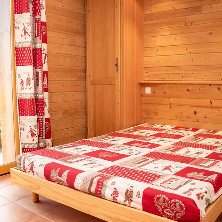 Appartement 2 Pièces Avec Balcon Et Parking à Pra Loup - Fr-1-504-194