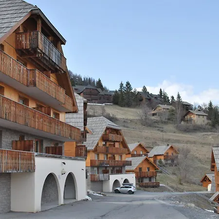 2 Pieces Avec Balcon Et Parking A Pra Loup - Fr-1-504-194 * Uvernet-Fours