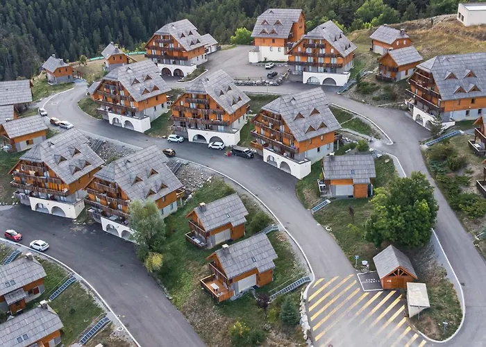 2 Pièces Avec Balcon Et Parking à Pra Loup - Fr-1-504-194 * Uvernet-Fours