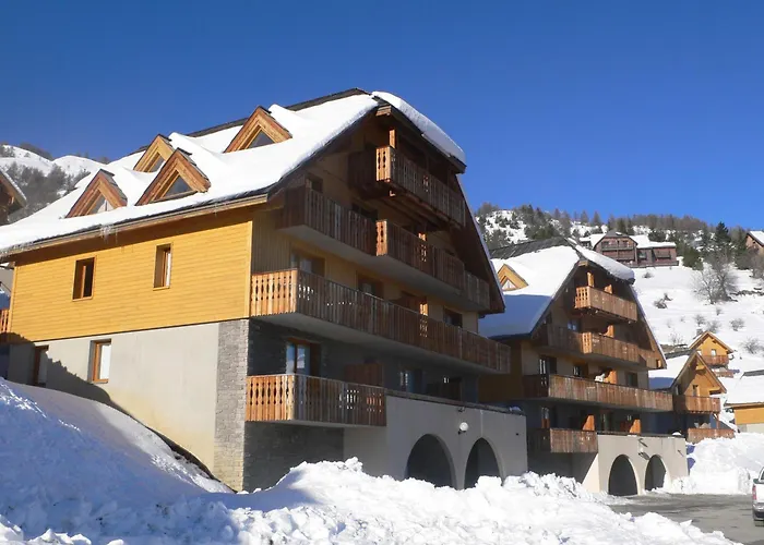 2 Pièces Avec Balcon Et Parking à Pra Loup - Fr-1-504-194 Appartement Uvernet-Fours